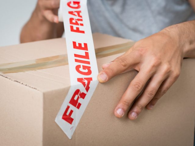 How to pack and store fragile items